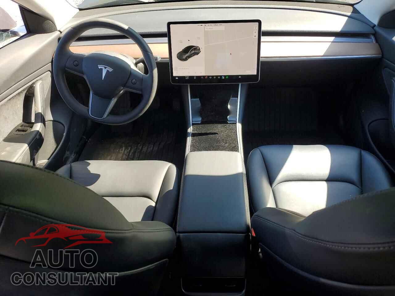 TESLA MODEL 3 2019 - 5YJ3E1EBXKF495696