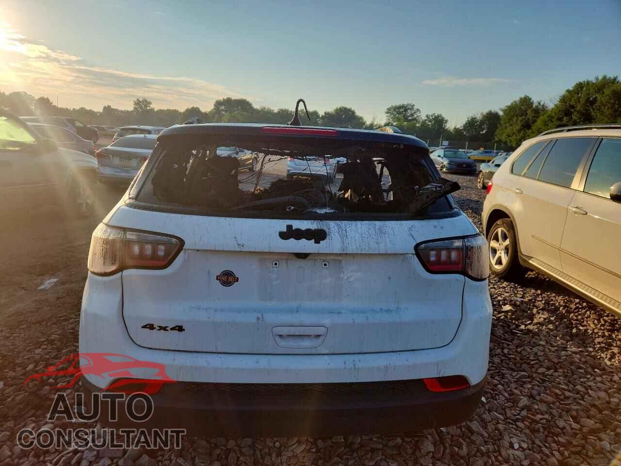 JEEP COMPASS 2022 - 3C4NJDBB2NT221490