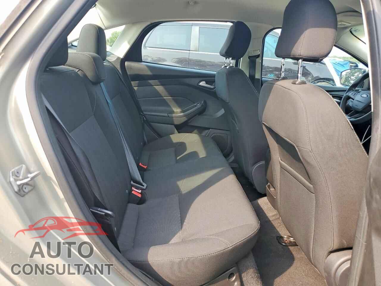 FORD FOCUS 2016 - 1FADP3F28GL345024