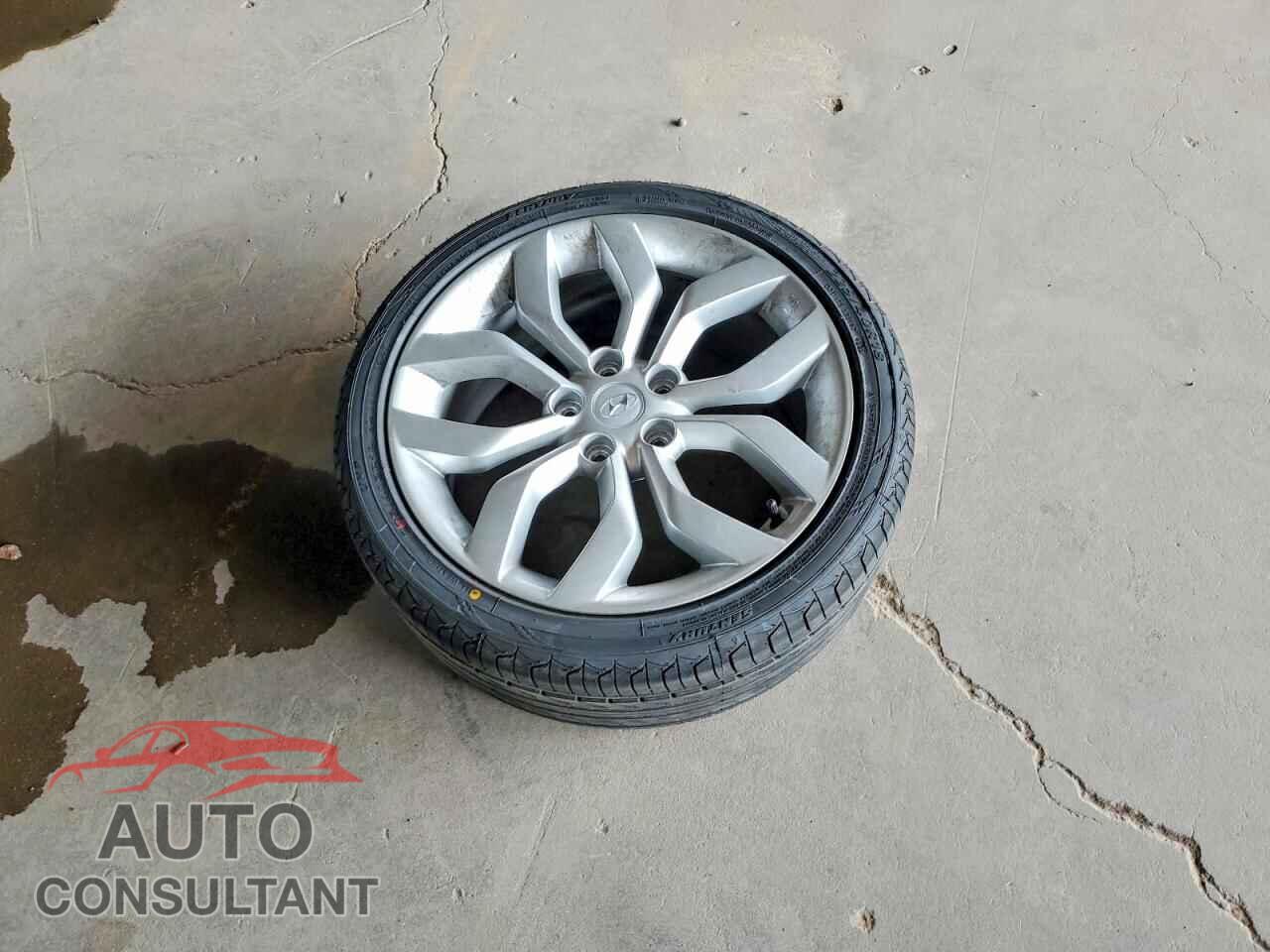 HYUNDAI VELOSTER 2013 - KMHTC6AD6DU157406