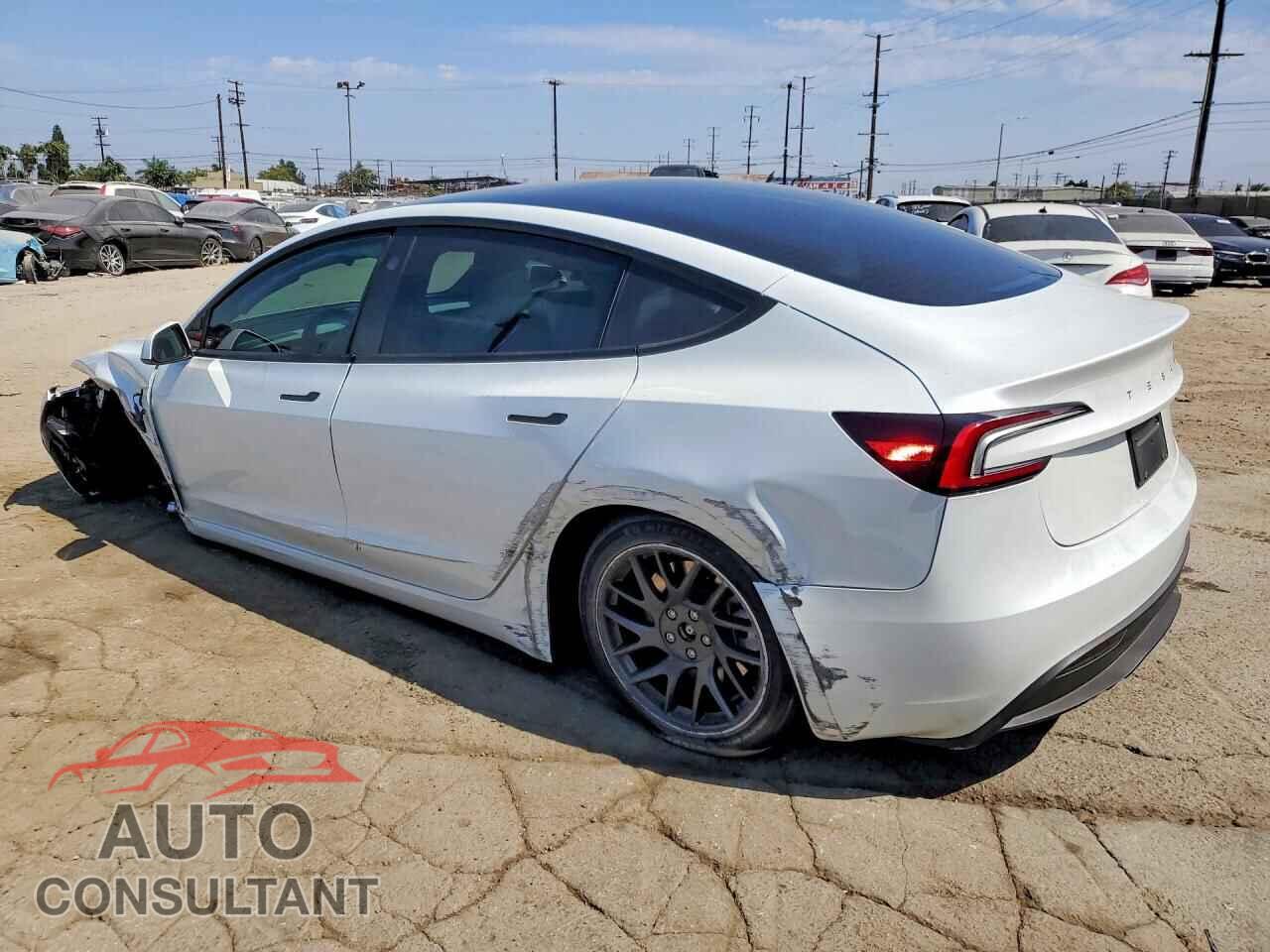 TESLA MODEL 3 2026 - 5YJ3E1EA4TF181745