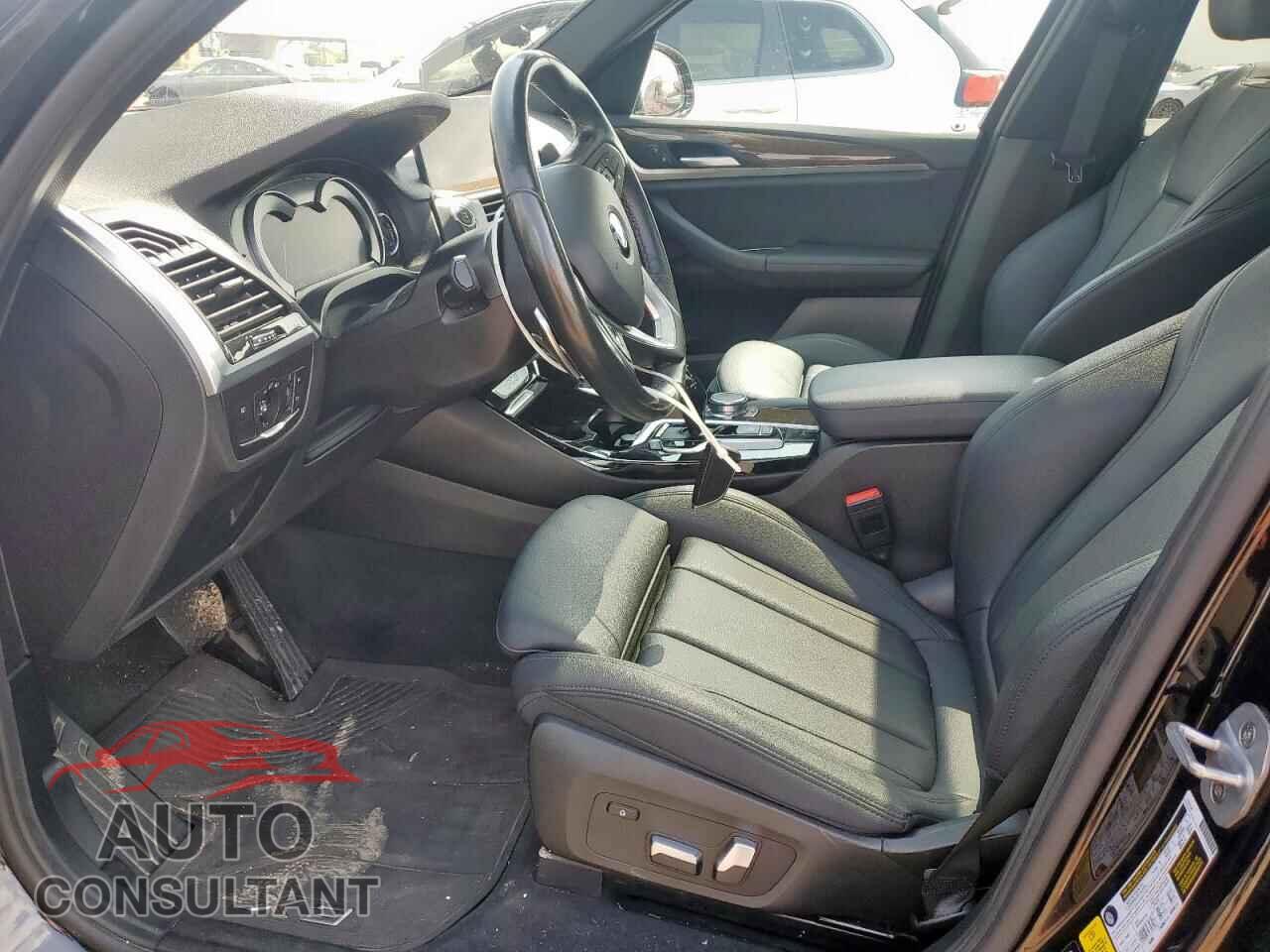 BMW X3 2018 - 5UXTR9C53JLD70813