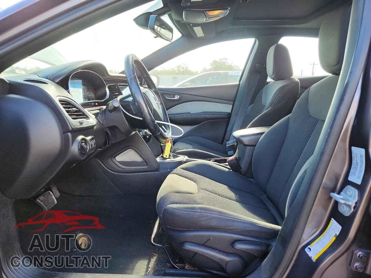 DODGE DART 2016 - 1C3CDFBB7GD505267