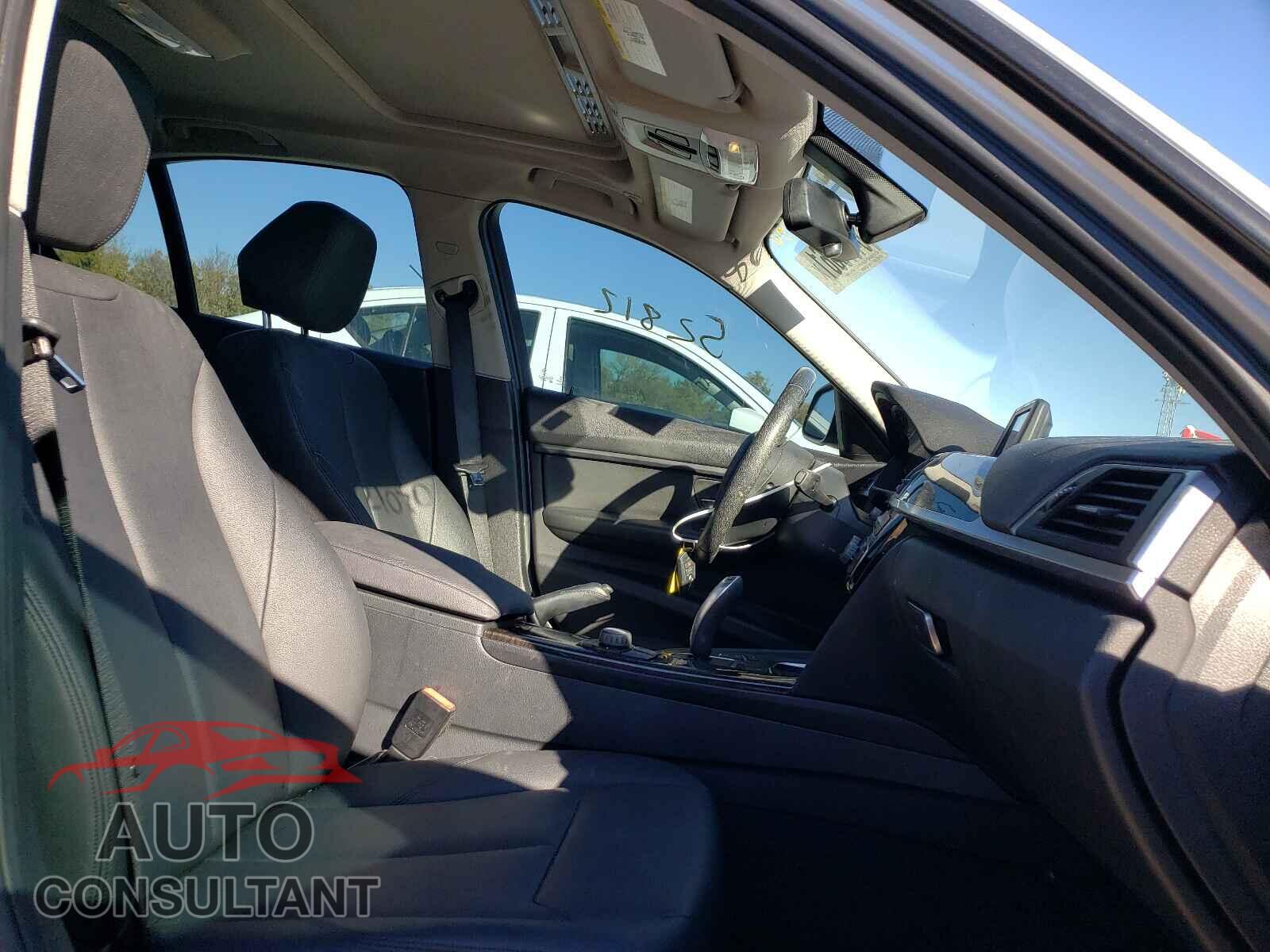 BMW 3 SERIES 2016 - WBA8E5G52GNU21070