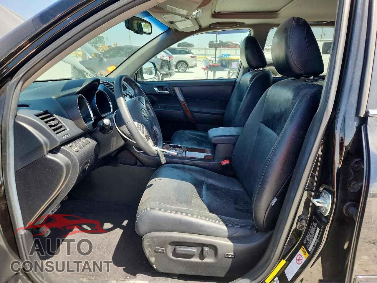 TOYOTA HIGHLANDER 2013 - 5TDYK3EH8DS133735