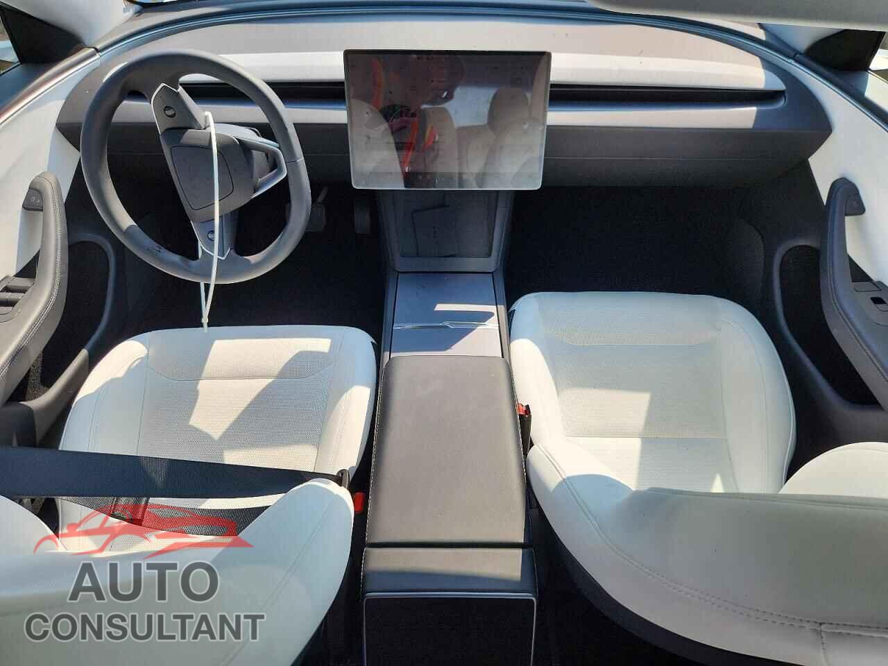 TESLA MODEL 3 2025 - 5YJ3E1EA1SF062811