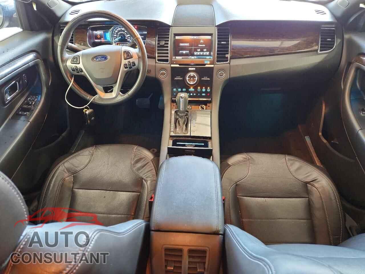 FORD TAURUS 2015 - 1FAHP2F83FG111025