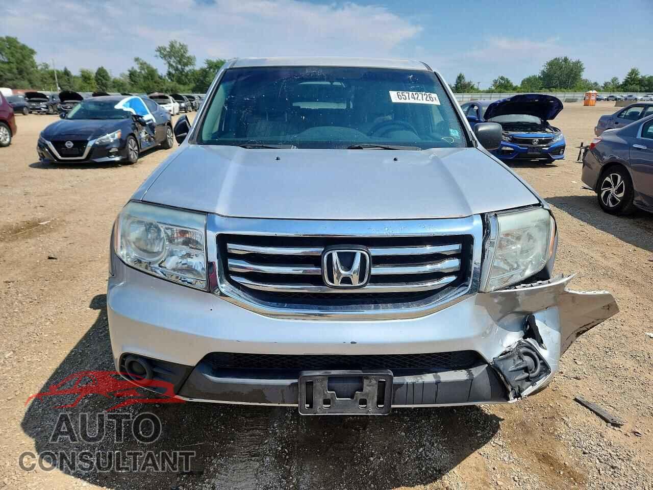 HONDA PILOT 2015 - 5FNYF4H29FB067107