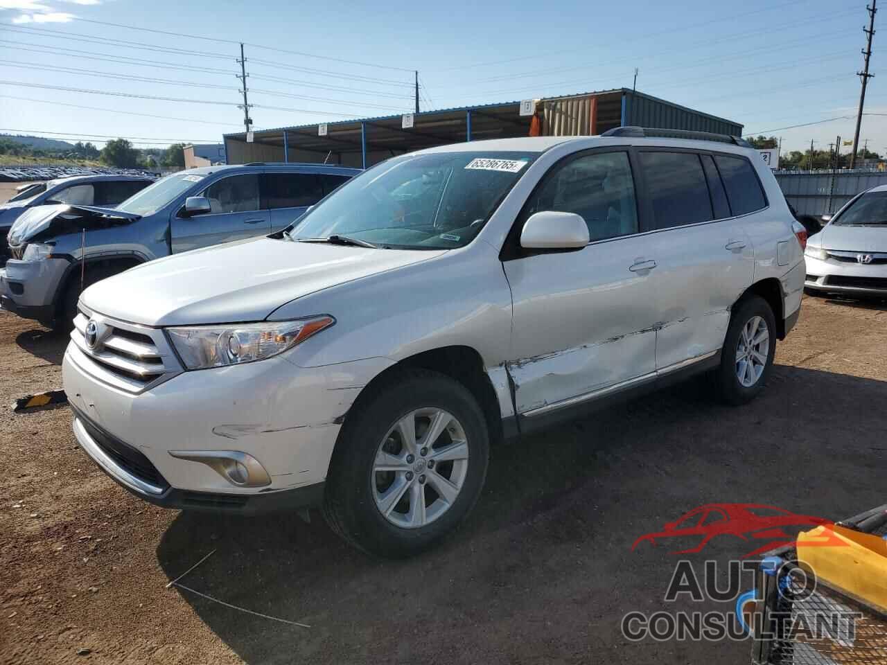 TOYOTA HIGHLANDER 2011 - 5TDBK3EH1BS083246