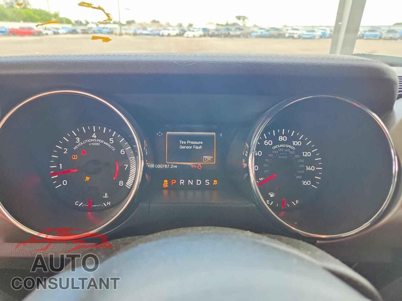 FORD MUSTANG 2015 - 1FA6P8RF2F5500948