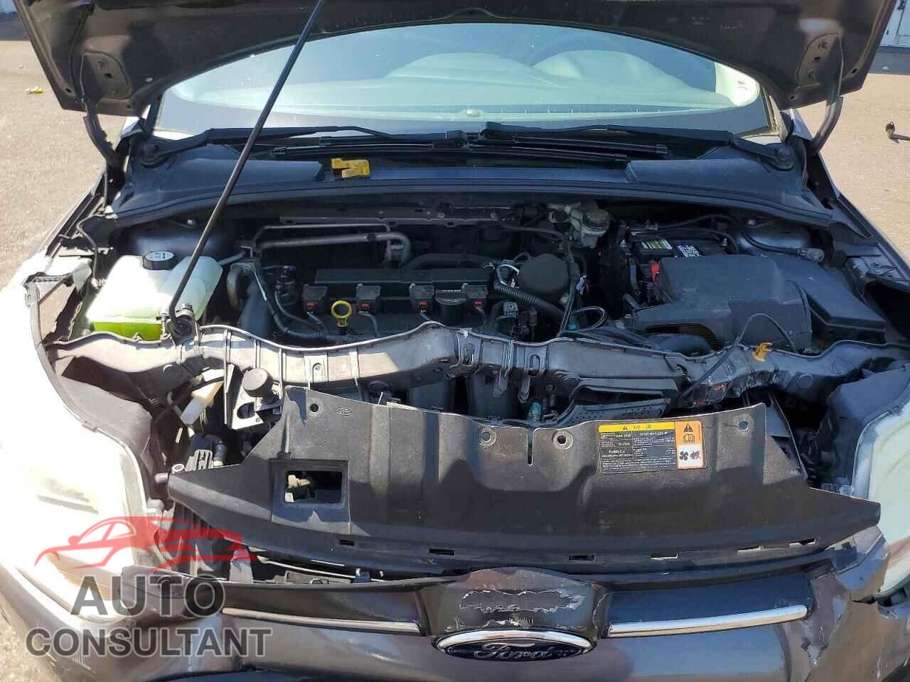 FORD FOCUS 2013 - 1FADP3F29DL371997