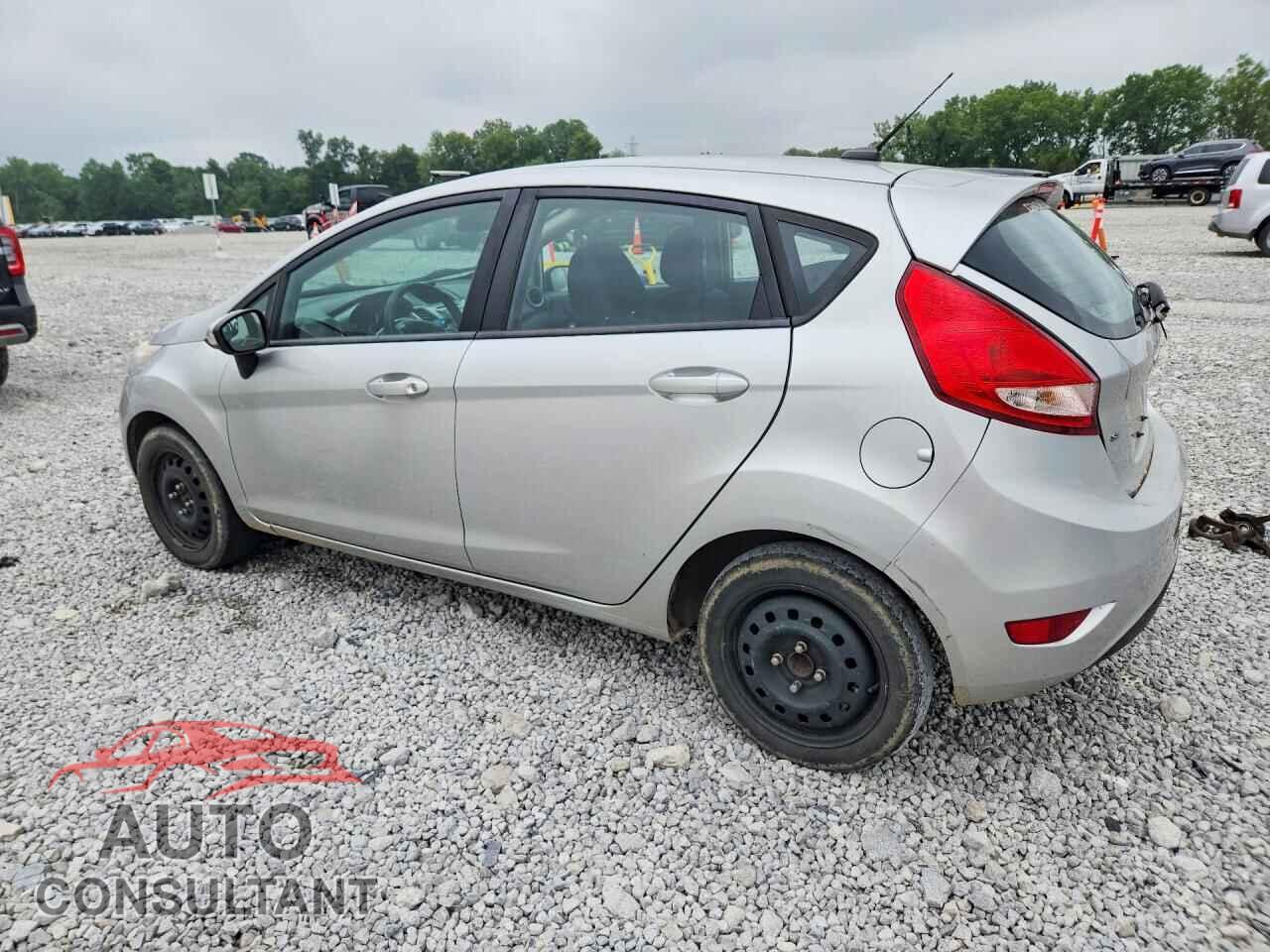 FORD FIESTA 2013 - 3FADP4EJ8DM164384