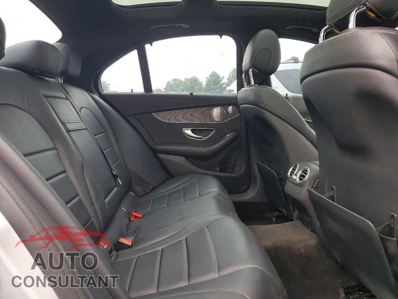 MERCEDES-BENZ C-CLASS 2015 - 55SWF4KB1FU036013
