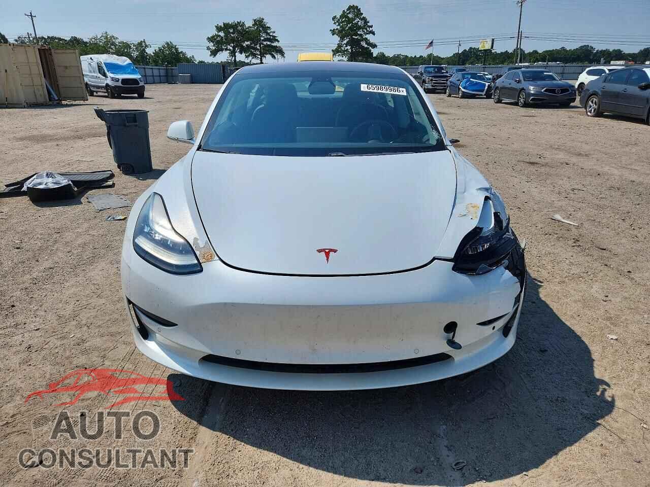 TESLA MODEL 3 2018 - 5YJ3E1EA0JF053984
