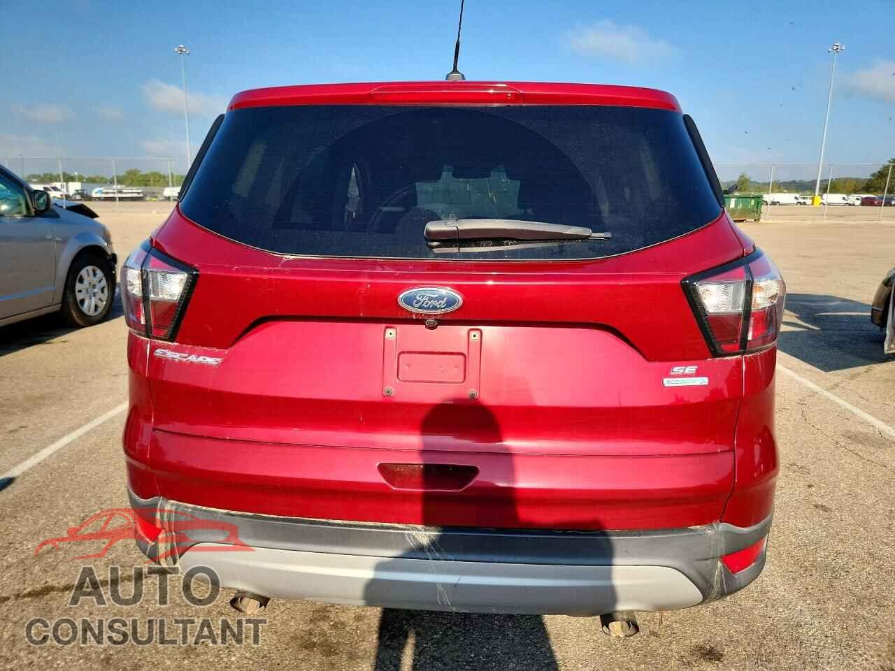 FORD ESCAPE 2017 - 1FMCU0GD4HUE37008