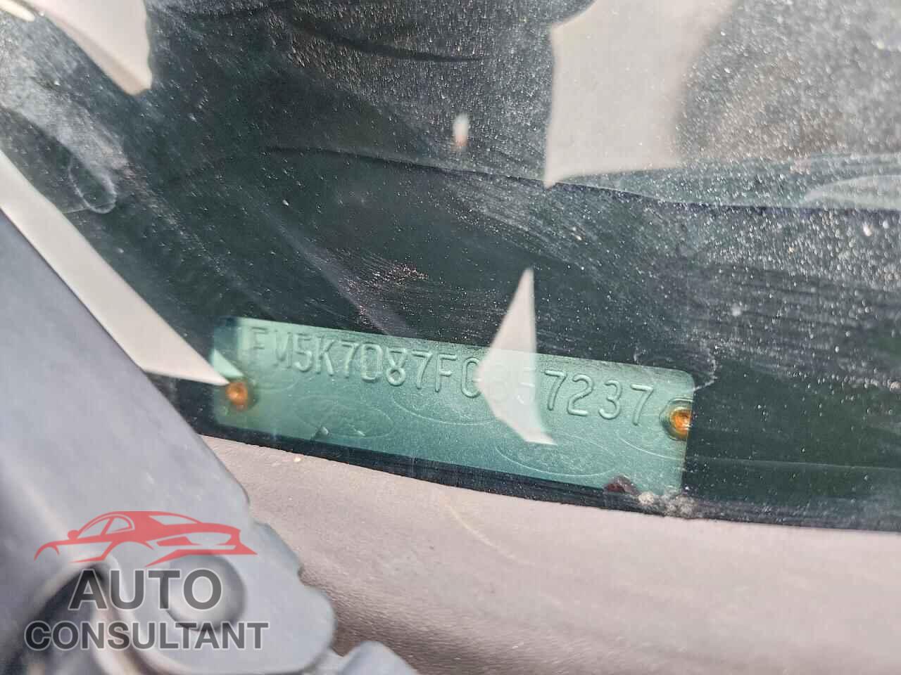 FORD EXPLORER 2015 - 1FM5K7D87FGB57237