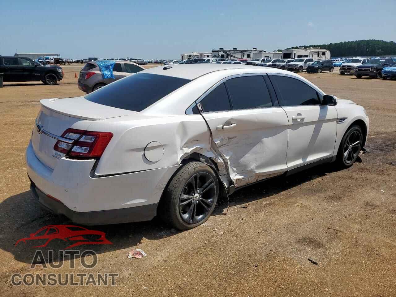 FORD TAURUS 2013 - 1FAHP2E81DG116089
