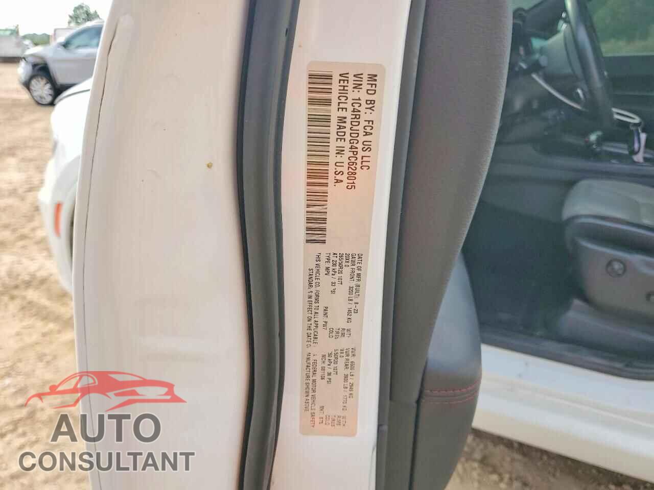 DODGE DURANGO 2023 - 1C4RDJDG4PC628015