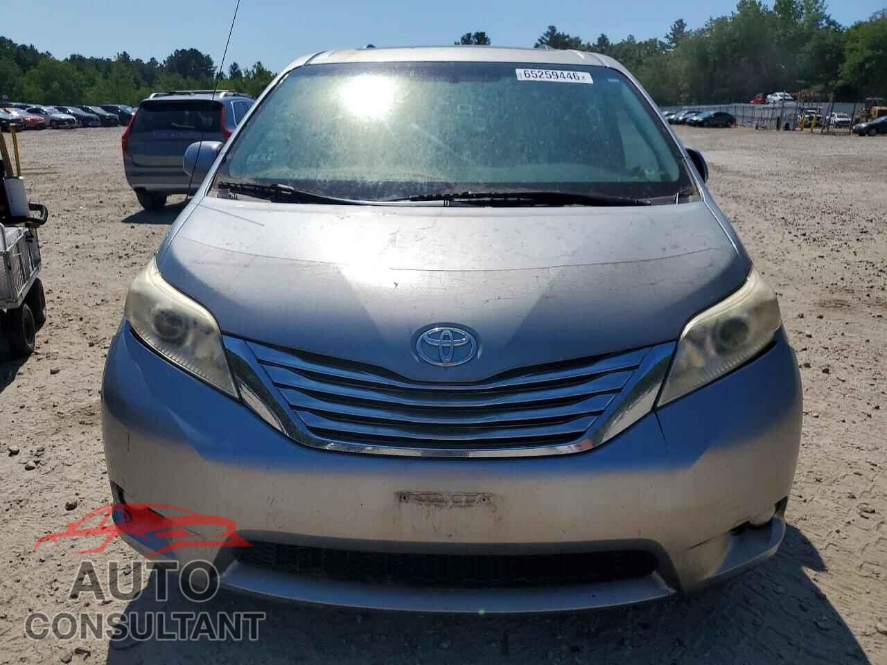 TOYOTA SIENNA 2011 - 5TDYK3DC6BS059685