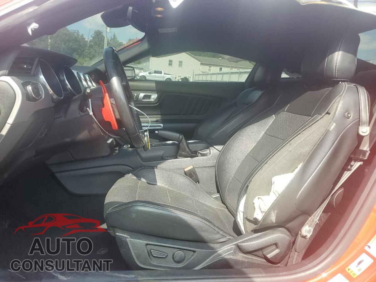 FORD MUSTANG 2021 - 1FA6P8CF3M5123925