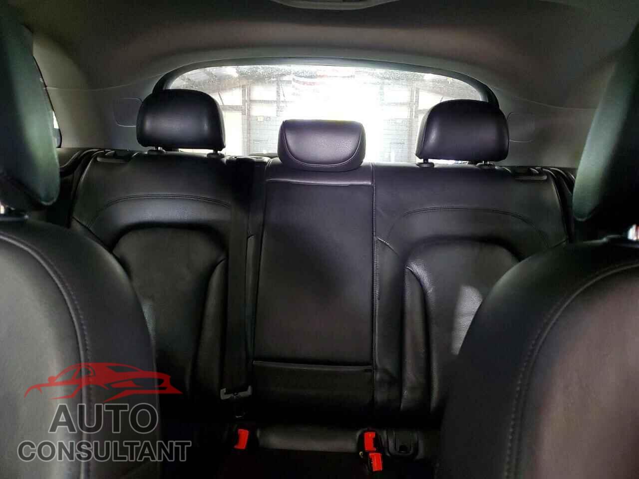 AUDI Q3 2017 - WA1ECCFS2HR013468