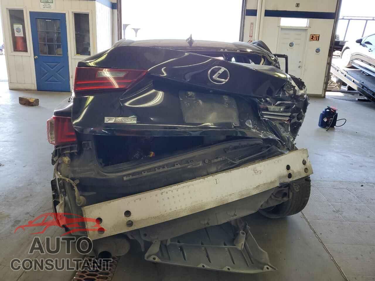 LEXUS IS 2015 - JTHCE1D22F5008207