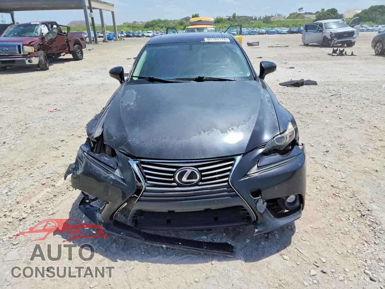 LEXUS IS 2015 - JTHBF1D28F5069313