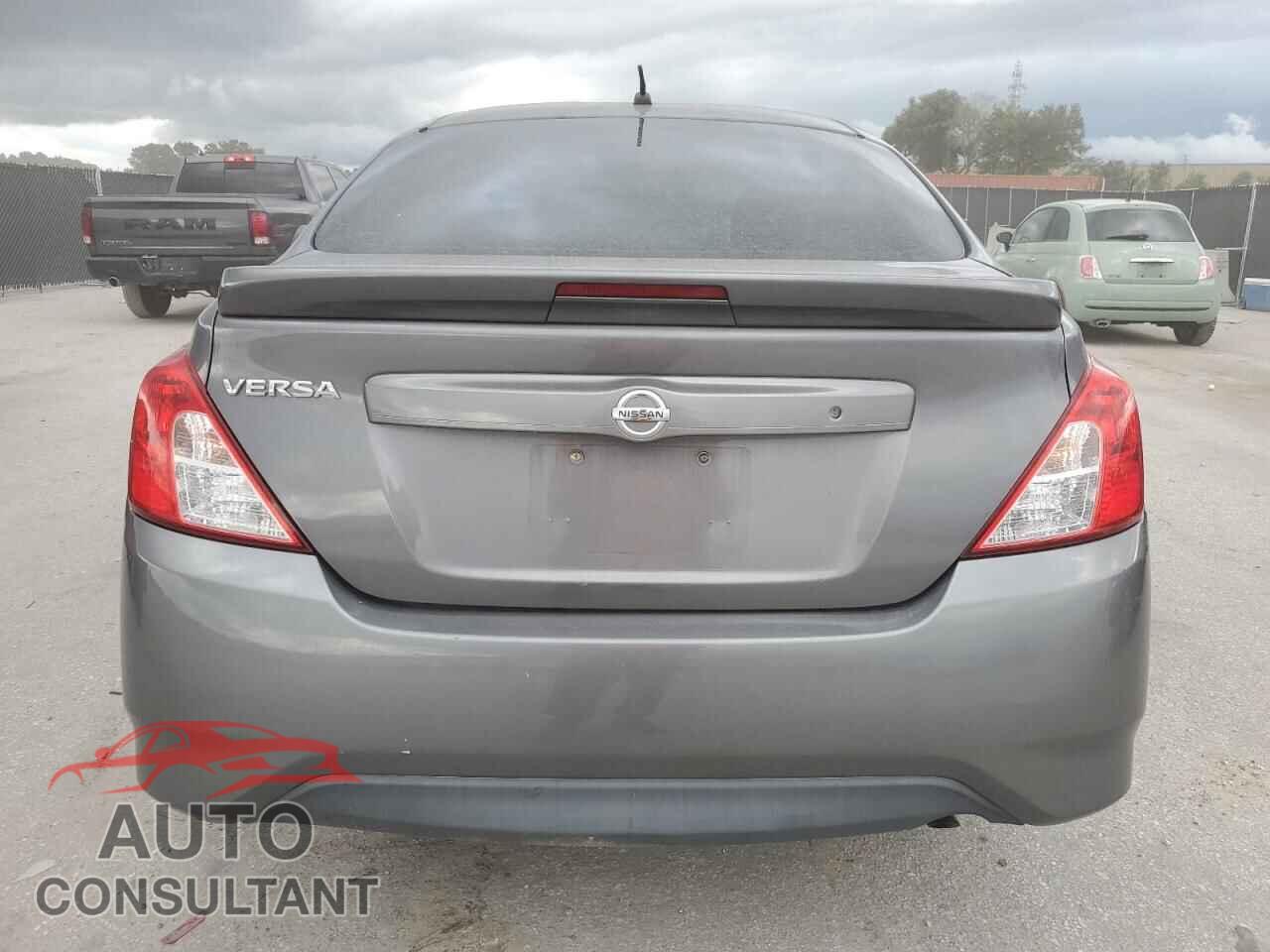 NISSAN VERSA 2017 - 3N1CN7AP2HL824067