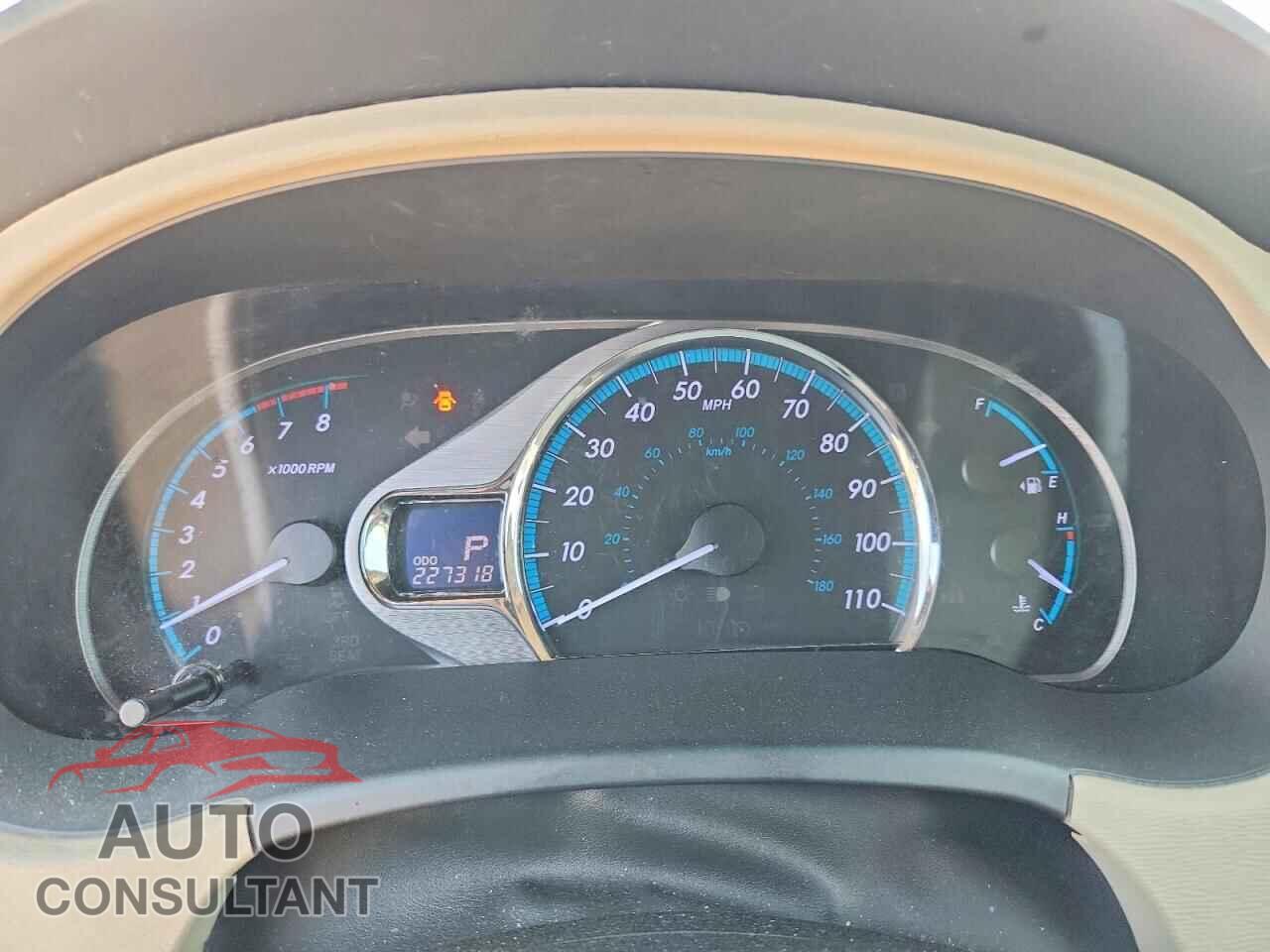 TOYOTA SIENNA 2011 - 5TDDK3DC3BS029025