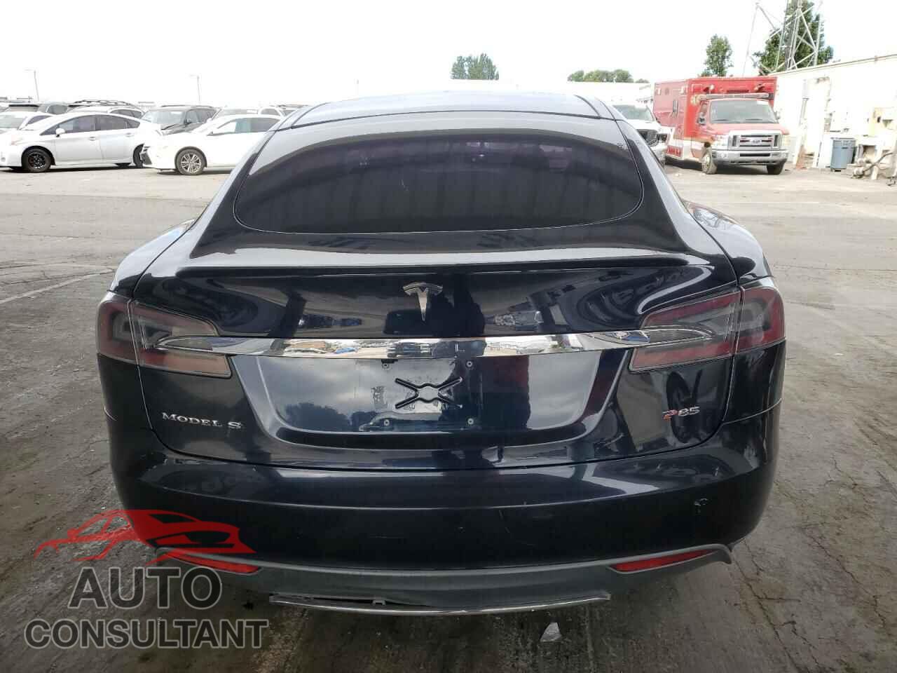 TESLA MODEL S 2013 - 5YJSA1CP6DFP12590