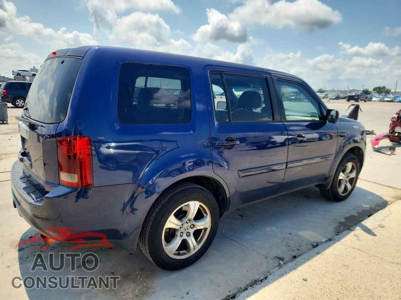 HONDA PILOT 2013 - 5FNYF3H51DB034295