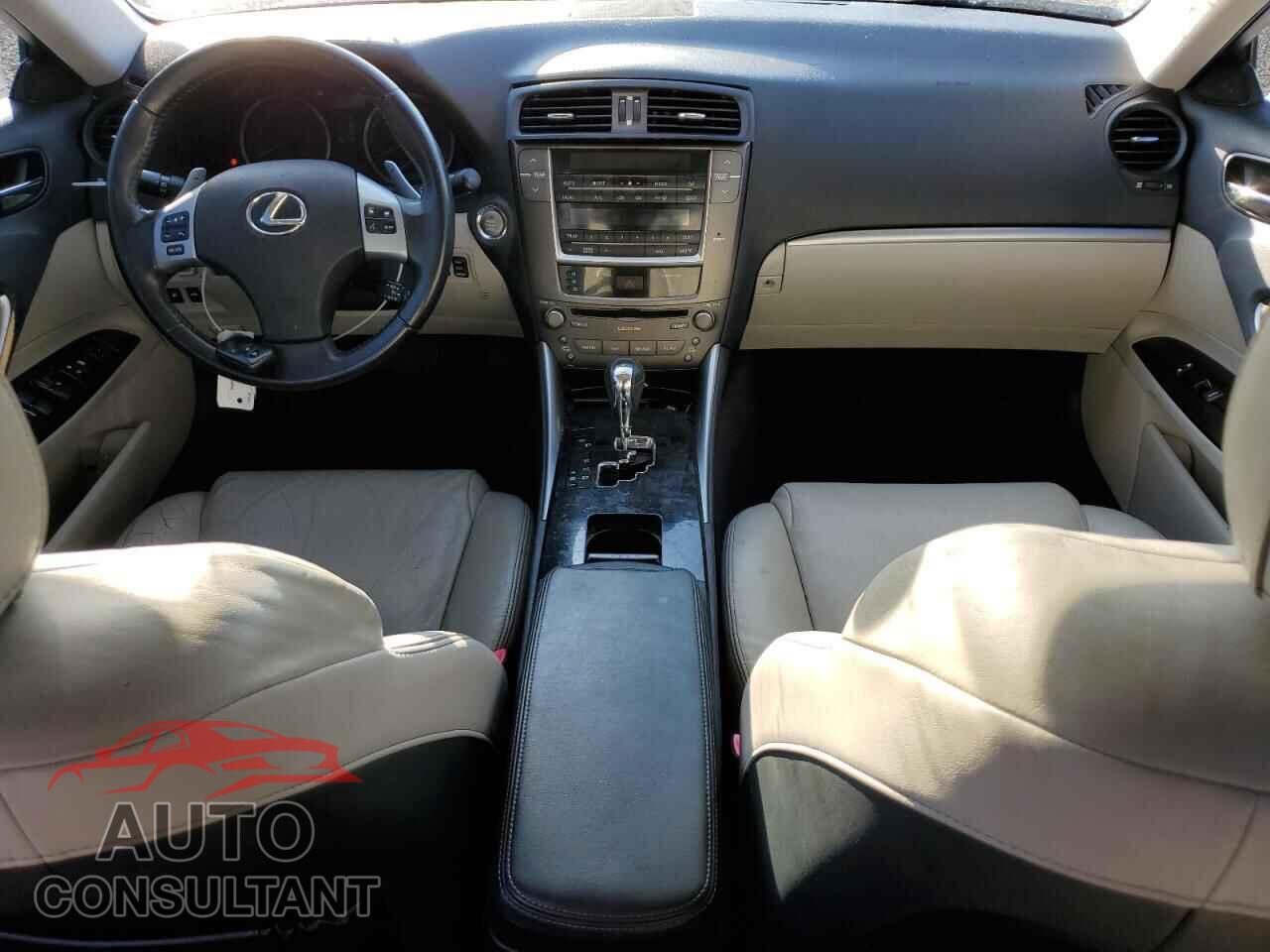 LEXUS IS 2011 - JTHBF5C22B5132277