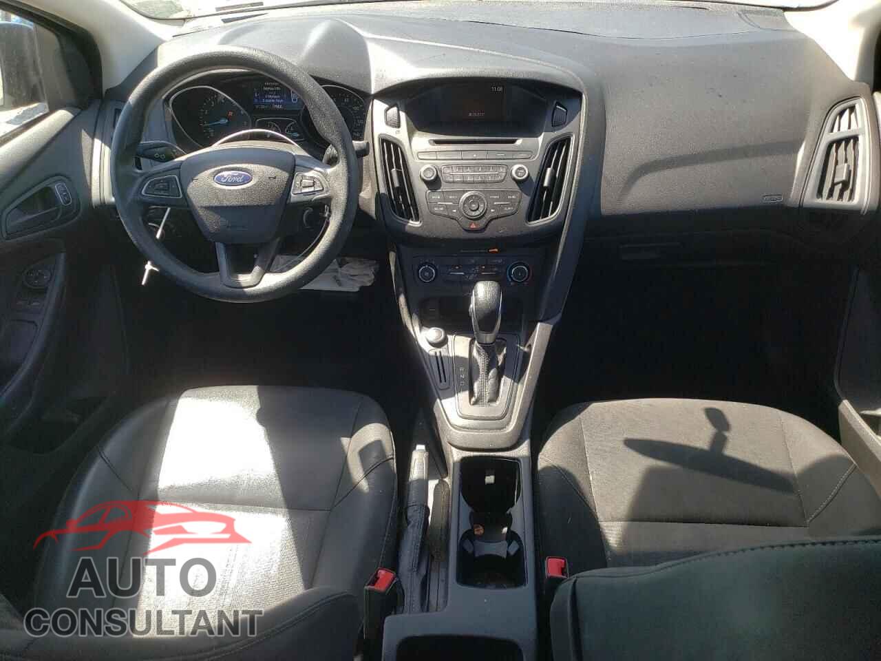 FORD FOCUS 2017 - 1FADP3E20HL285145