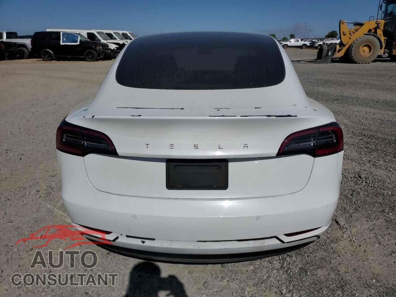 TESLA MODEL 3 2019 - 5YJ3E1EA5KF397196