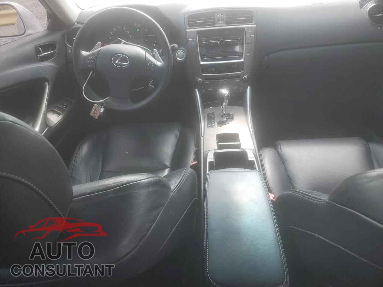 LEXUS IS 2010 - JTHBF5C20A5121017