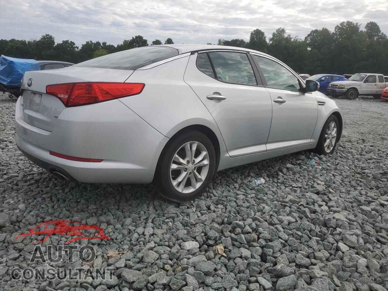 KIA OPTIMA 2013 - 5XXGM4A78DG142557