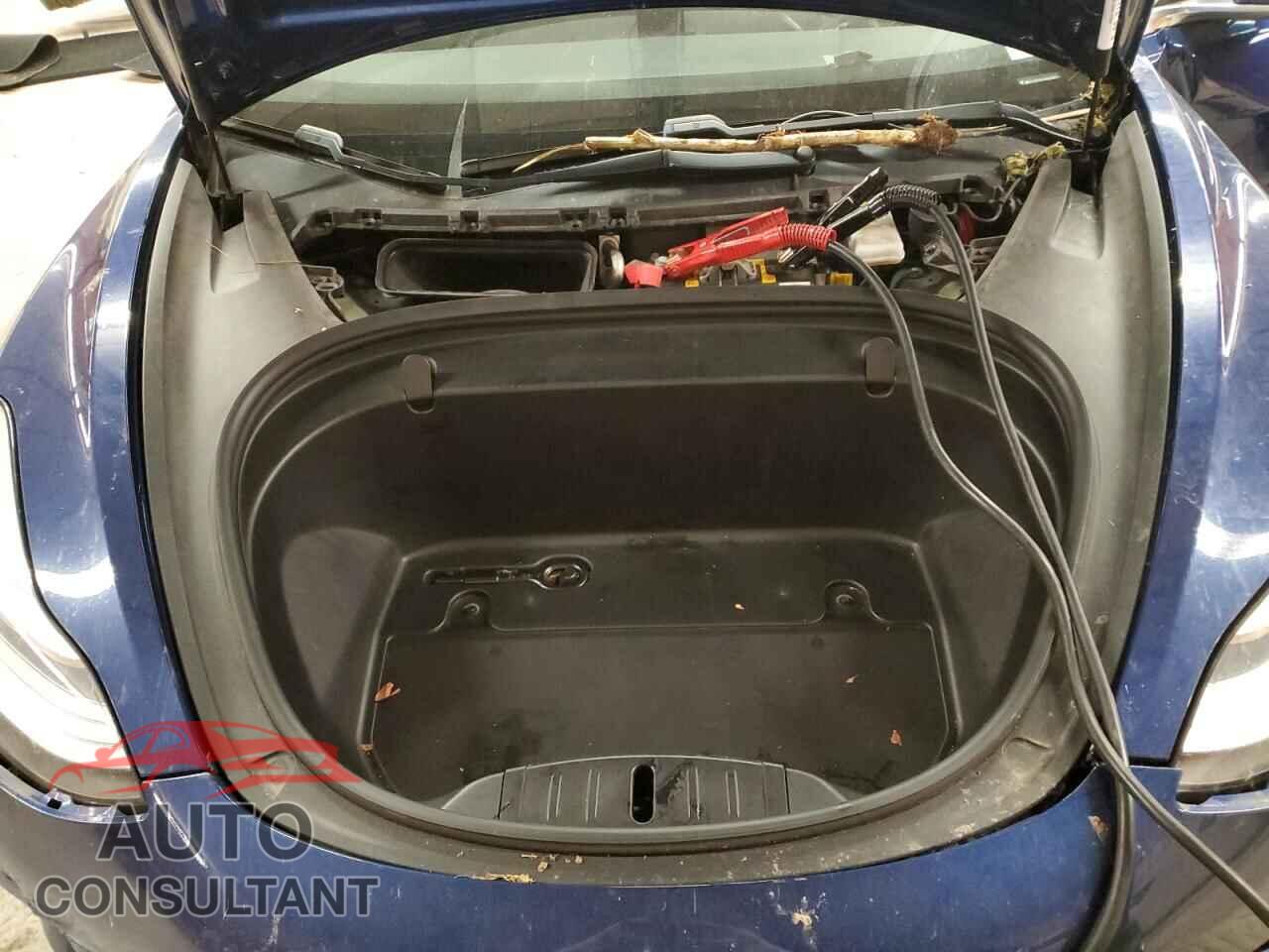 TESLA MODEL 3 2019 - 5YJ3E1EB4KF452827