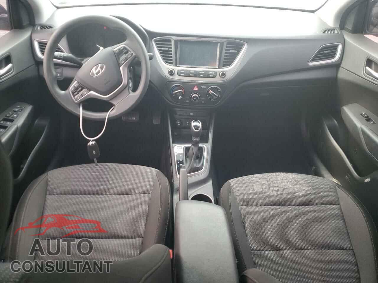 HYUNDAI ACCENT 2018 - 3KPC24A30JE023598