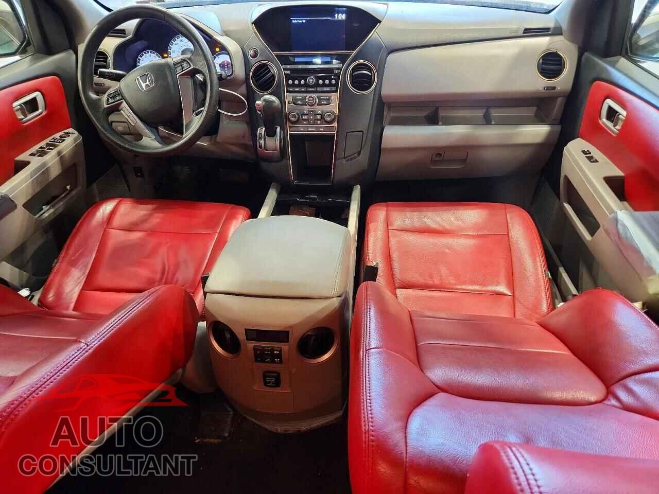 HONDA PILOT 2015 - 5FNYF4H26FB019340
