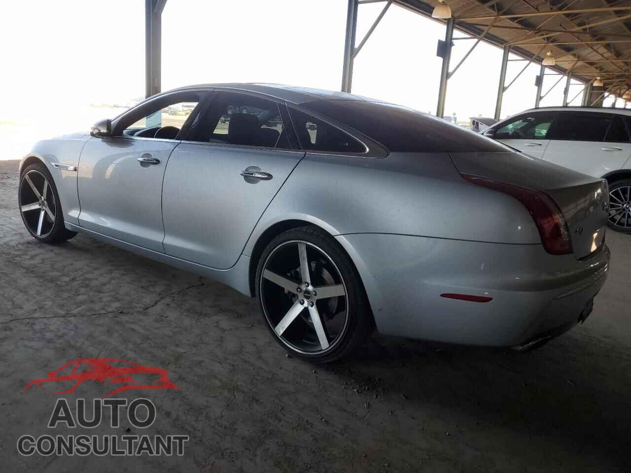 JAGUAR XJ 2011 - SAJWA1CB1BLV06689