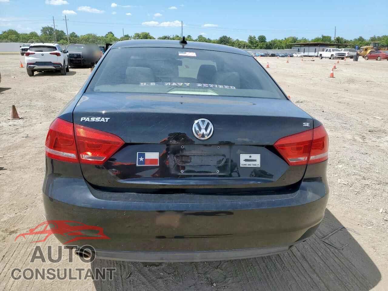 VOLKSWAGEN PASSAT 2014 - 1VWBH7A37EC002995