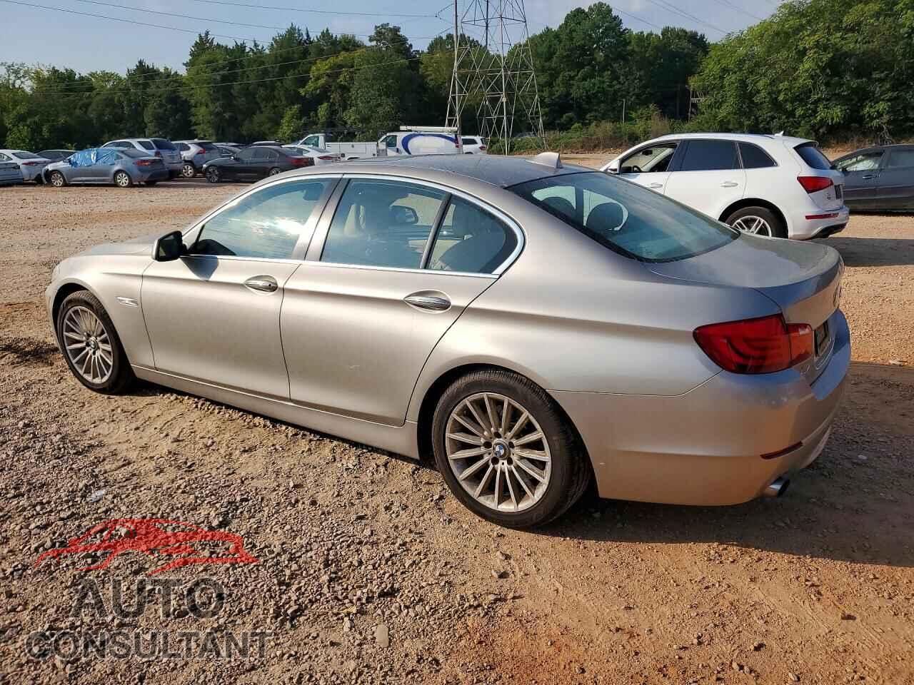 BMW 5 SERIES 2013 - WBAFR7C58DC822014