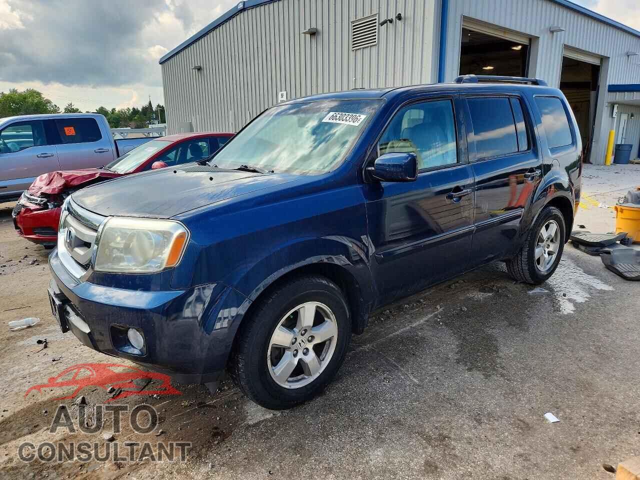 HONDA PILOT 2011 - 5FNYF4H63BB040255