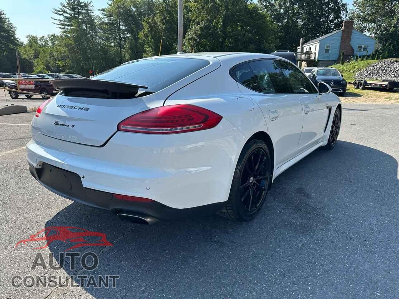 PORSCHE PANAMERA 2015 - WP0AA2A70FL002251