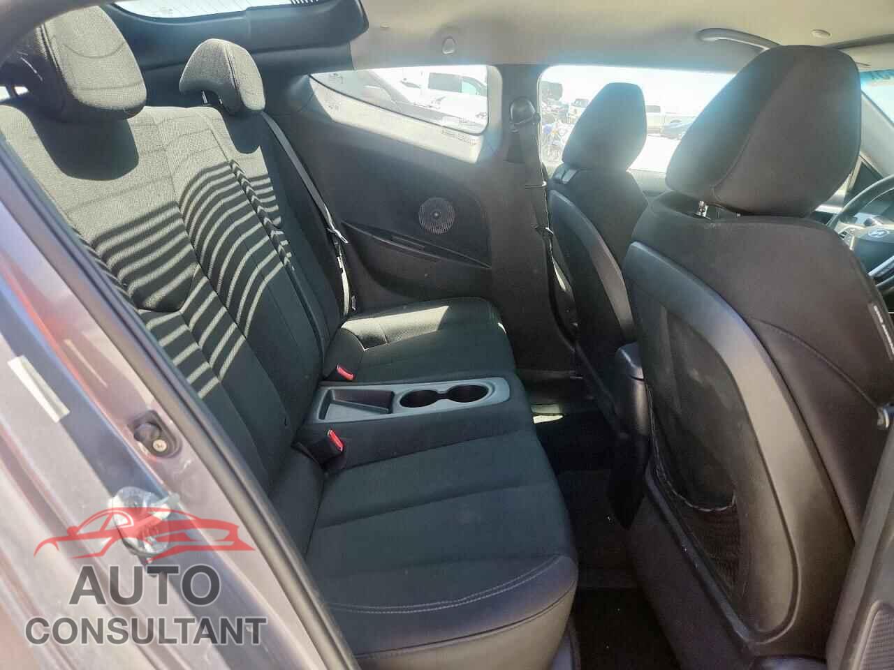 HYUNDAI VELOSTER 2012 - KMHTC6AD6CU071222