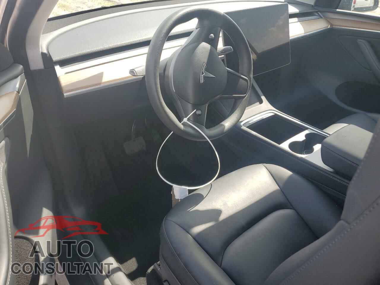 TESLA MODEL Y 2023 - 7SAYGDED6PF965218