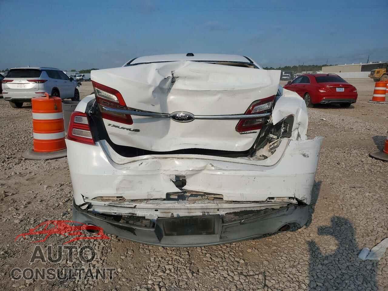 FORD TAURUS 2013 - 1FAHP2D84DG192682