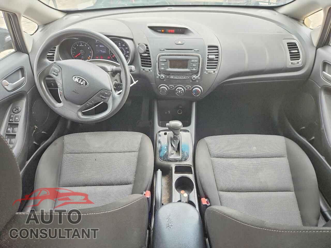 KIA FORTE 2017 - 3KPFK4A76HE130357
