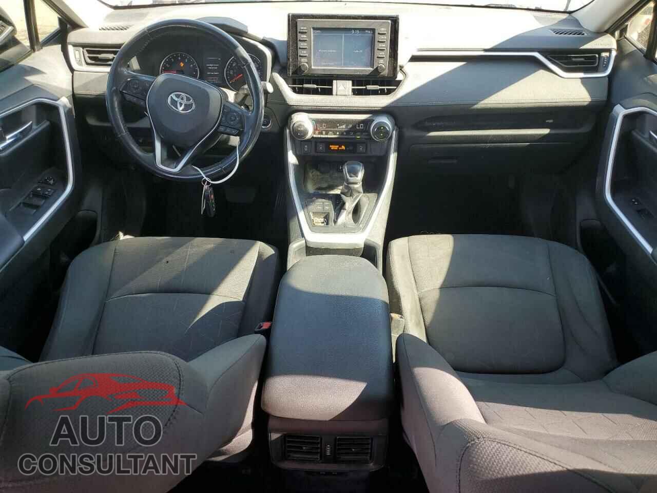 TOYOTA RAV4 2019 - JTMP1RFV0KD015435