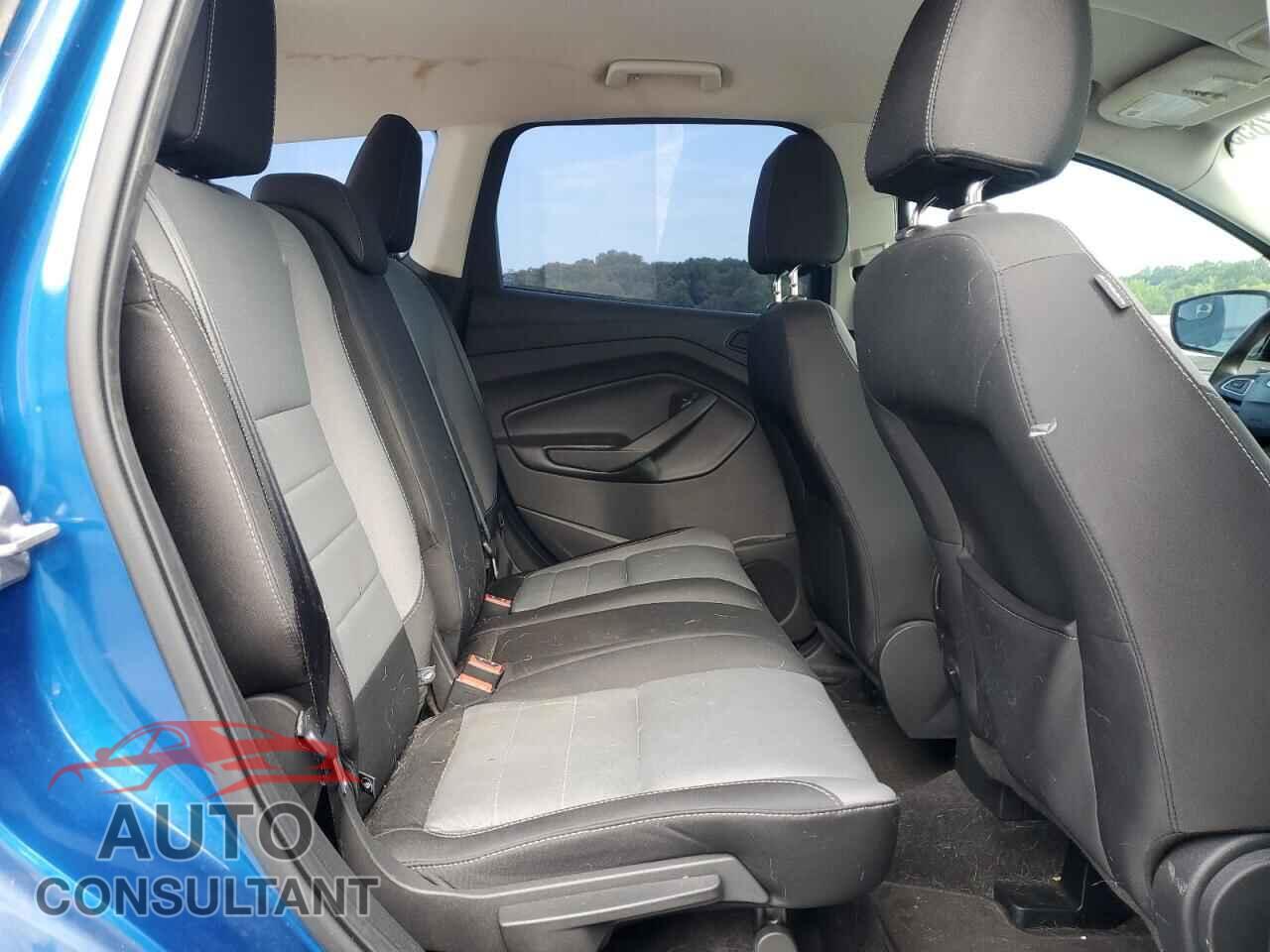 FORD ESCAPE 2017 - 1FMCU0F78HUB35636